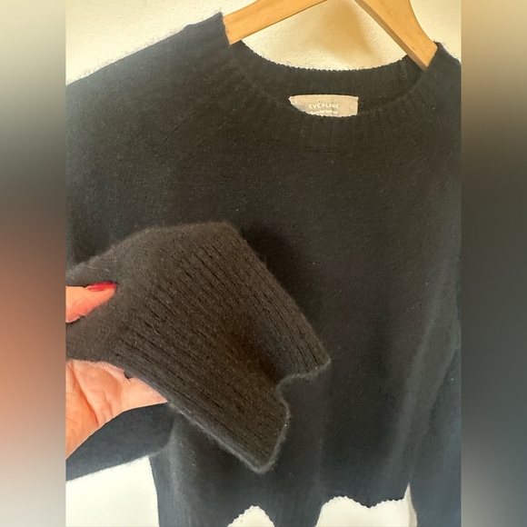 Everlane The Boxy crew in cashmere - Picture 4 of 7